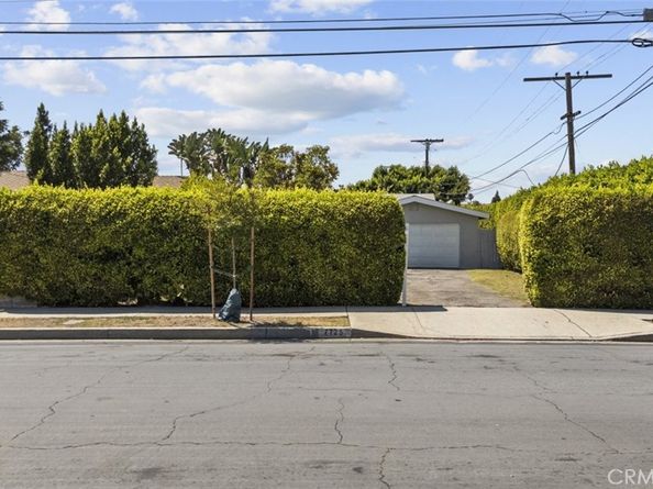 7725 Ethel Avenue, North Hollywood CA 91605