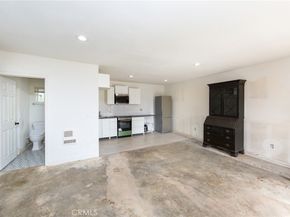 14758 Lakeside Street, Sylmar CA 91342