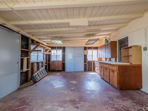 8816 Amboy Avenue, Sun Valley CA 91352