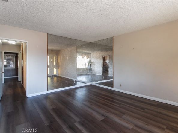 8816 Amboy Avenue, Sun Valley CA 91352