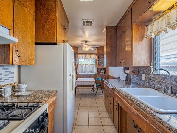 8816 Amboy Avenue, Sun Valley CA 91352