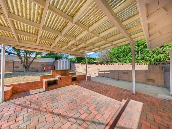22151 Ingomar Street, Canoga Park CA 91304