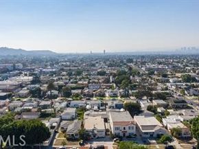 3025 Edgehill Drive, Los Angeles CA 90018