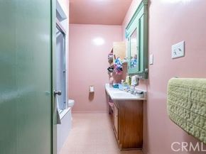 3025 Edgehill Drive, Los Angeles CA 90018