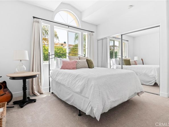 3966 Leighton Point Rd., Calabasas CA 91301