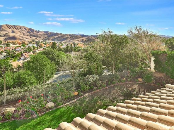 3966 Leighton Point Rd., Calabasas CA 91301