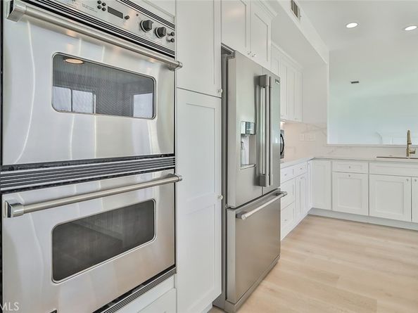 3966 Leighton Point Rd., Calabasas CA 91301