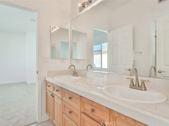 3966 Leighton Point Rd., Calabasas CA 91301