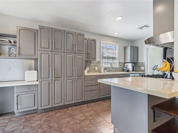 1706 N Catalina Street, Burbank CA 91505