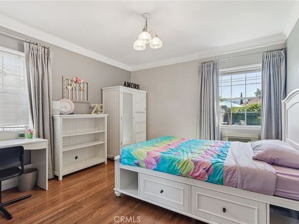 1706 N Catalina Street, Burbank CA 91505