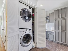1706 N Catalina Street, Burbank CA 91505