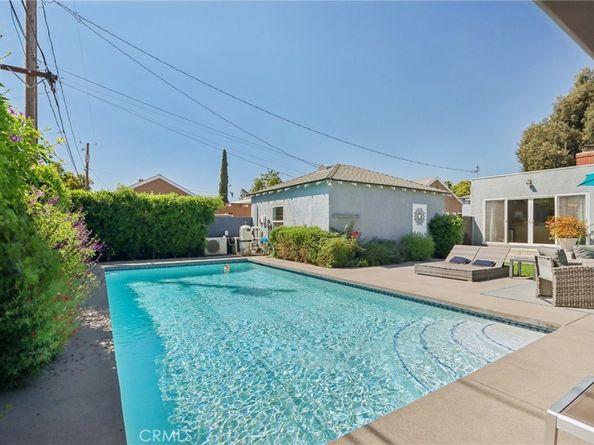 1706 N Catalina Street, Burbank CA 91505