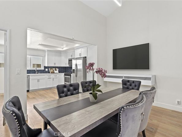 21535 Erwin Street 131, Woodland Hills CA 91367