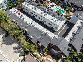 19431 Sherman Way 24, Reseda CA 91335