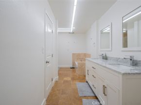 930 California Avenue 105, Santa Monica CA 90403