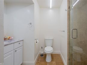 930 California Avenue 105, Santa Monica CA 90403
