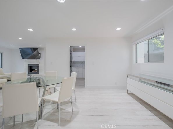 930 California Avenue 105, Santa Monica CA 90403