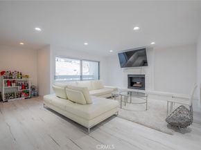 930 California Avenue 105, Santa Monica CA 90403