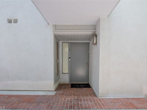 930 California Avenue 105, Santa Monica CA 90403