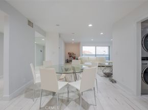 930 California Avenue 105, Santa Monica CA 90403