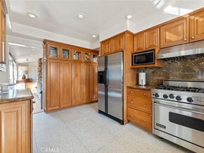 4845 Parkglen, View Park CA 90043