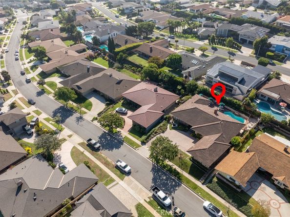 4845 Parkglen, View Park CA 90043