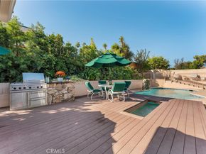 4845 Parkglen, View Park CA 90043