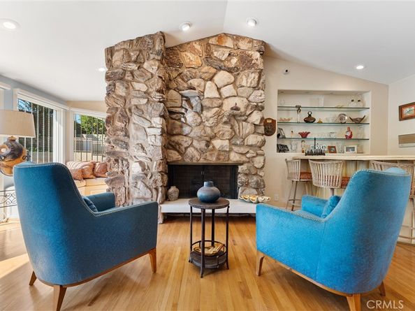 4845 Parkglen, View Park CA 90043