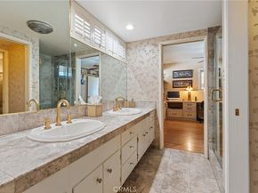 4845 Parkglen, View Park CA 90043