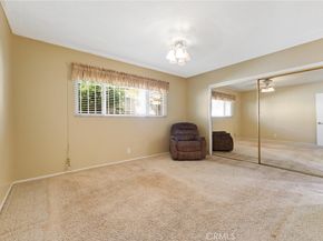 4845 Parkglen, View Park CA 90043
