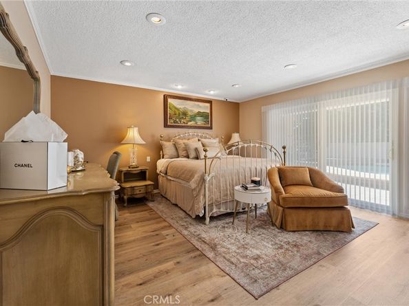 4845 Parkglen, View Park CA 90043