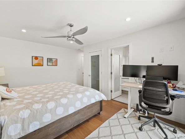 17642 Calvert Street, Encino CA 91316