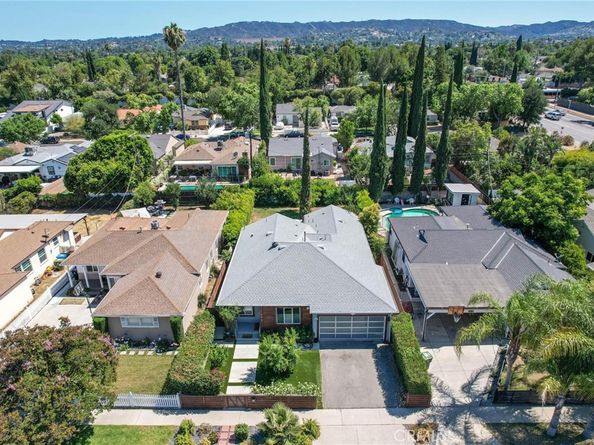 17642 Calvert Street, Encino CA 91316