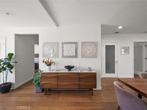 17642 Calvert Street, Encino CA 91316