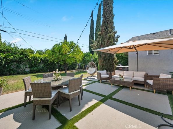 17642 Calvert Street, Encino CA 91316