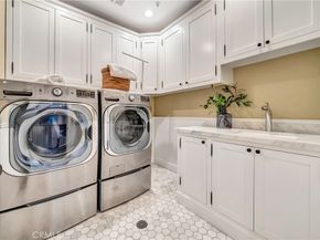 4821 Oak Park, Encino CA 91316