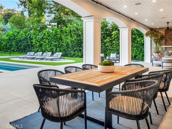 4821 Oak Park, Encino CA 91316