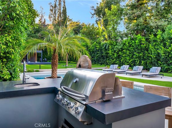 4821 Oak Park, Encino CA 91316