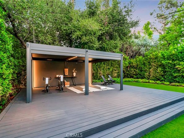 4821 Oak Park, Encino CA 91316