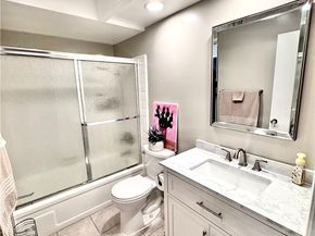 16255 Devonshire 7, Granada Hills CA 91344