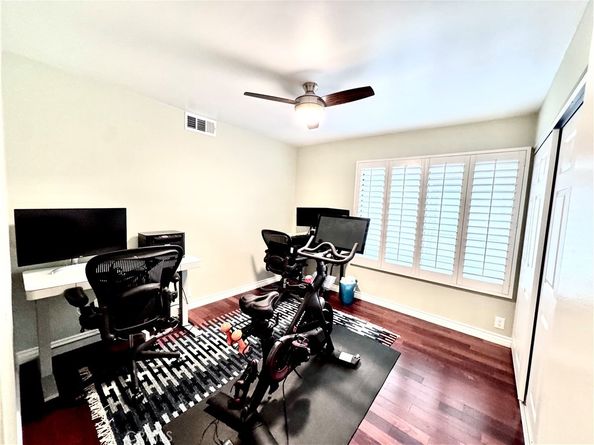 16255 Devonshire 7, Granada Hills CA 91344