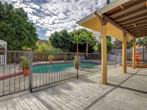 15224 Knapp, North Hills CA 91343