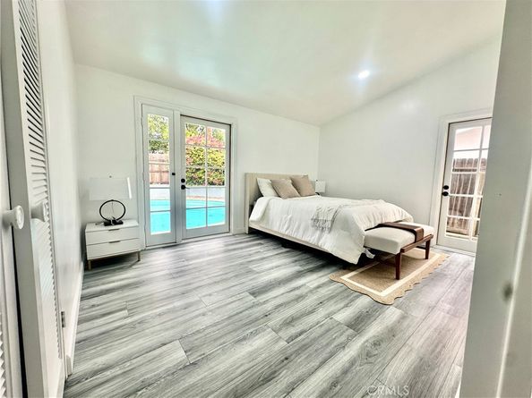 20541 Rodax, Winnetka CA 91306