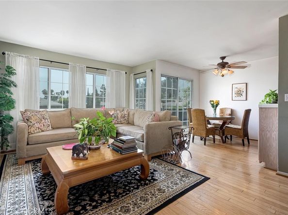 4140 Warner 205, Burbank CA 91505