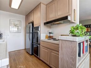 4140 Warner 205, Burbank CA 91505