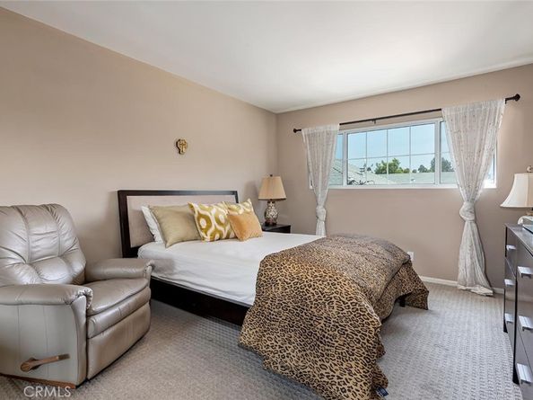 4140 Warner 205, Burbank CA 91505