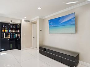 7825 Via Cassano, Burbank CA 91504