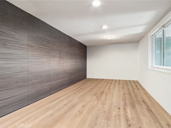 7825 Via Cassano, Burbank CA 91504