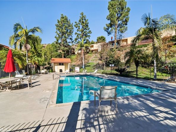 7825 Via Cassano, Burbank CA 91504