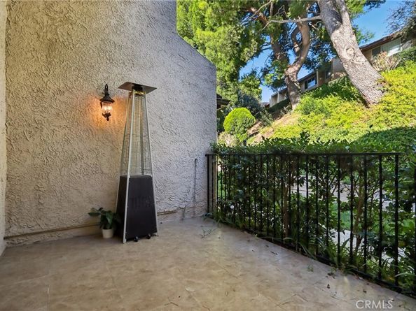 7825 Via Cassano, Burbank CA 91504